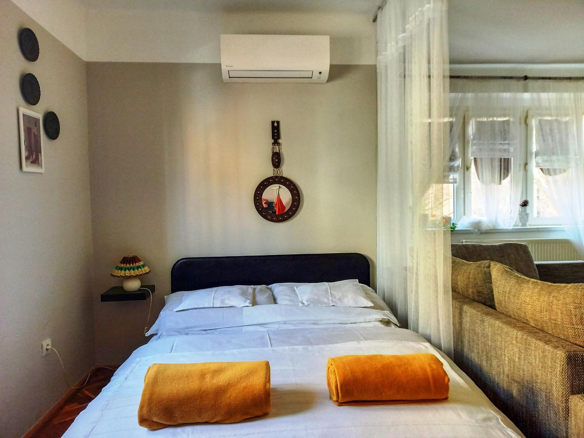 Belvarosi Studio Apartman Γκιόρ Εξωτερικό φωτογραφία